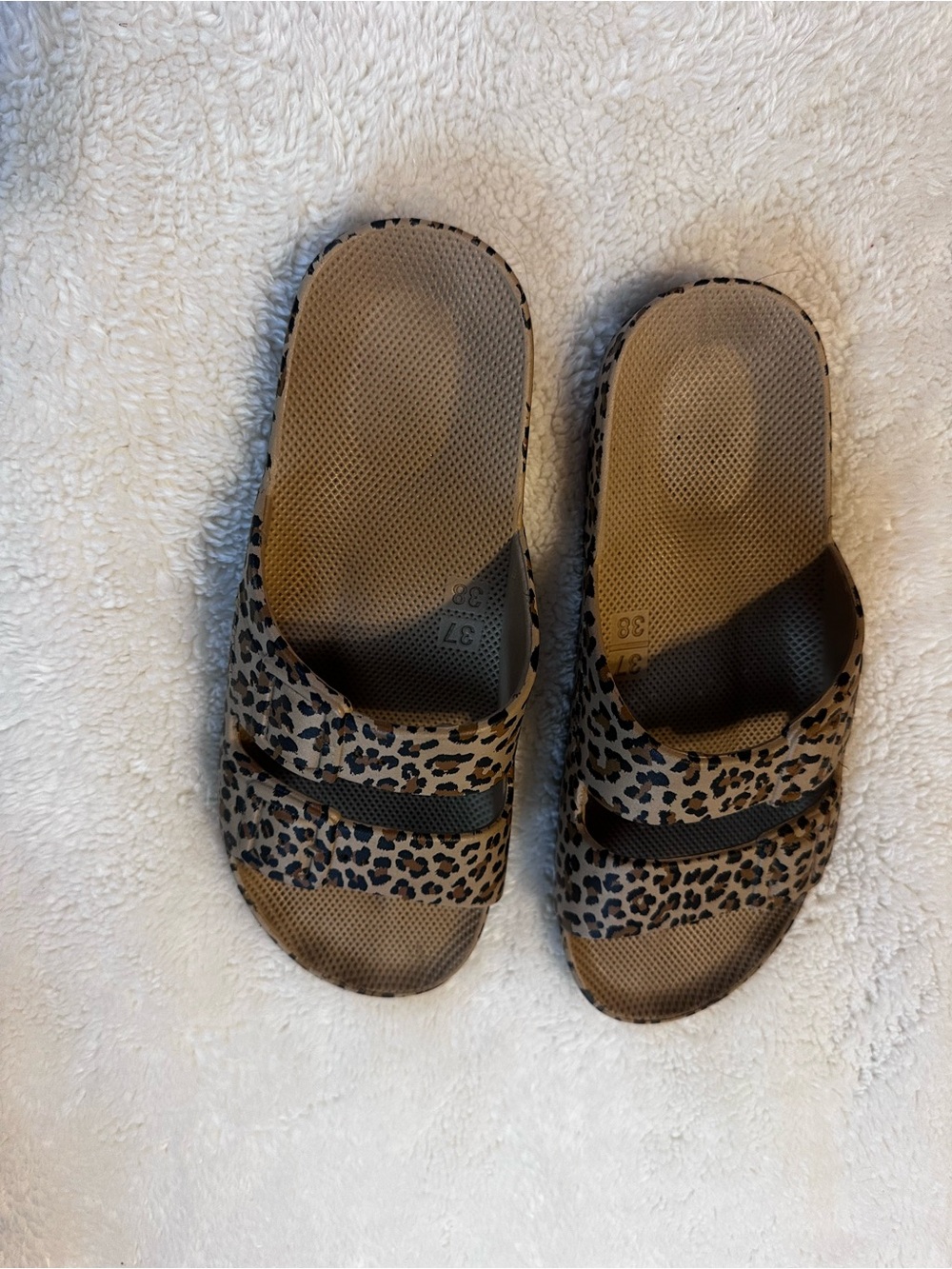 Women’s Leopard Print Slide Sandals - Comfortable Casual Slides